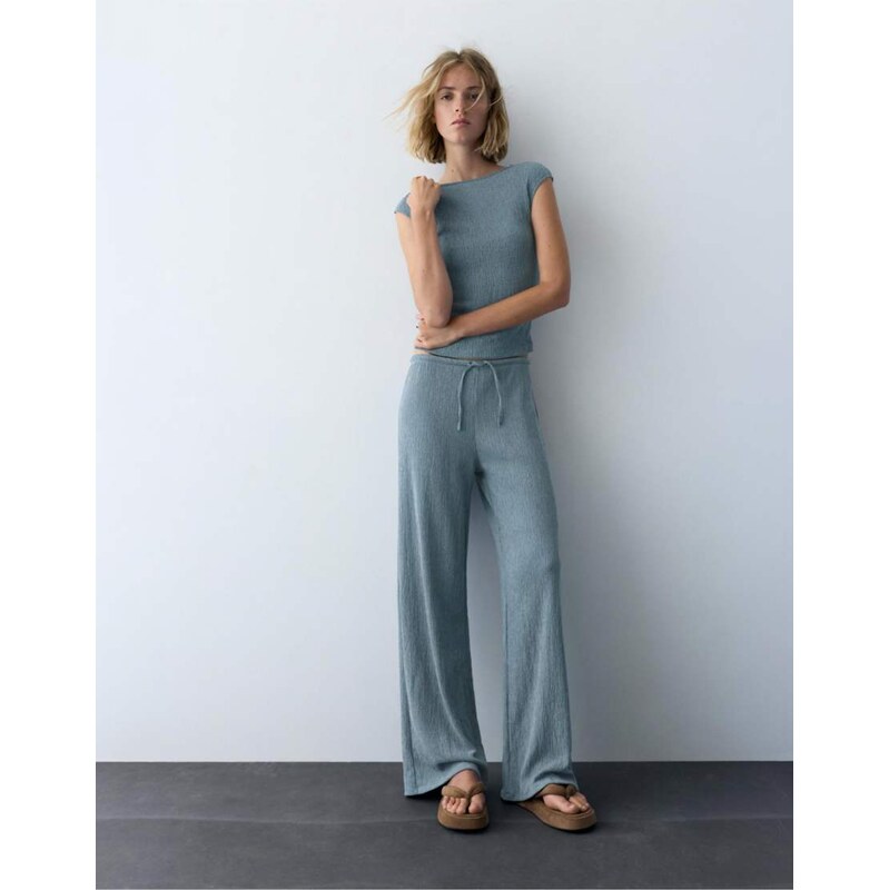 Pull&Bear Wide-leg crepe trousers in medium blue