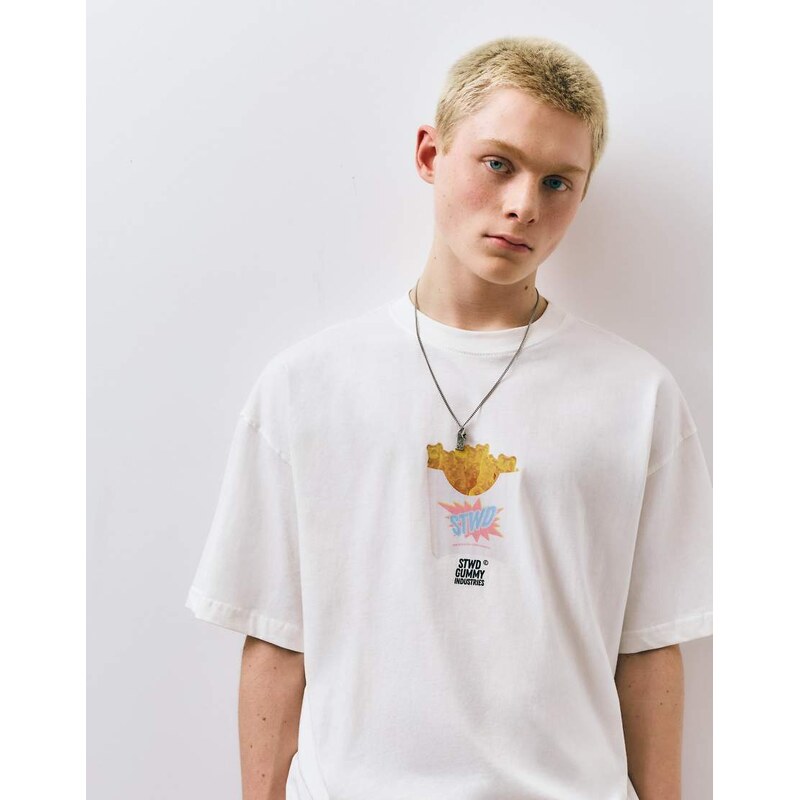 Pull&Bear Stwd gummy bear t-shirt in off white