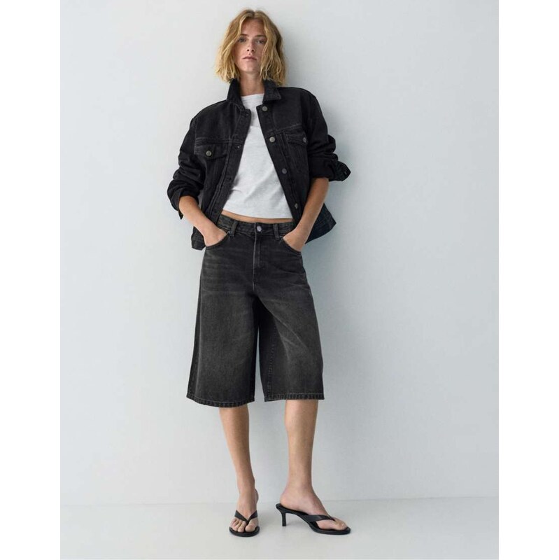 Pull&Bear Low-rise jorts in black 113880678