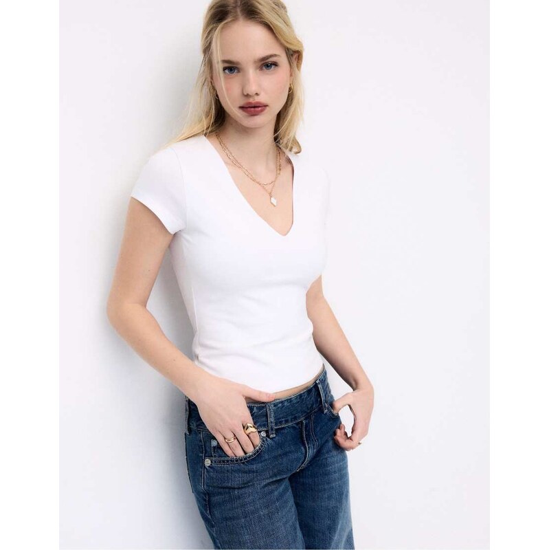 Stradivarius V-neck short sleeve t-shirt in white