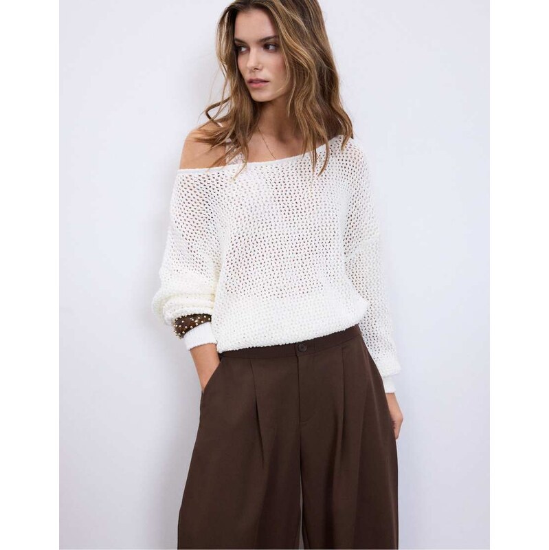 Stradivarius open knit boat neck jumper in ecru-White 113881838