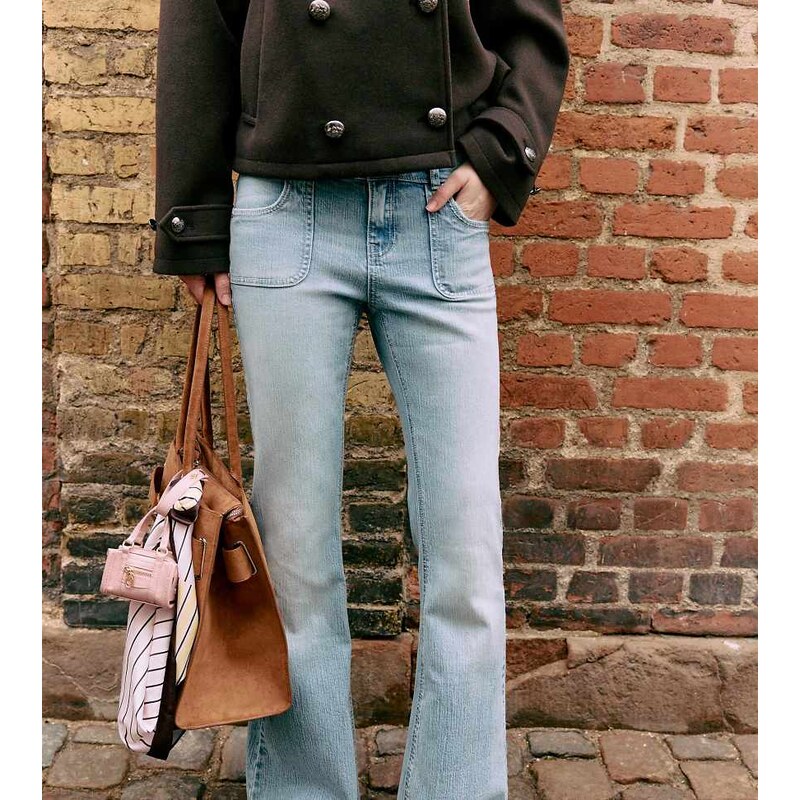 Stradivarius Tall low-rise jeans with seam pocket in medium
