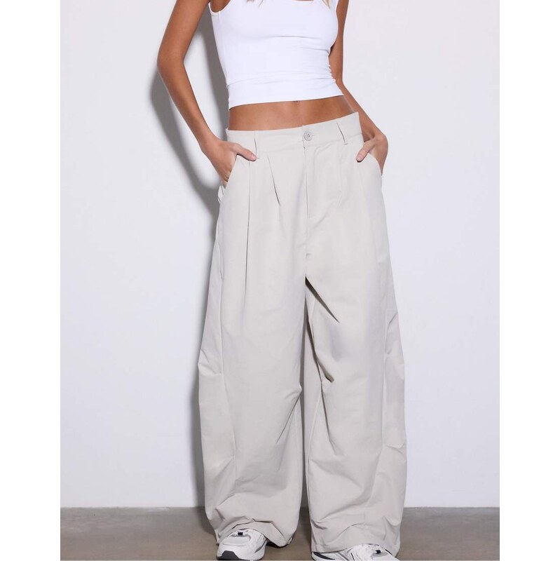 Stradivarius Barrel smart trousers in stone-White