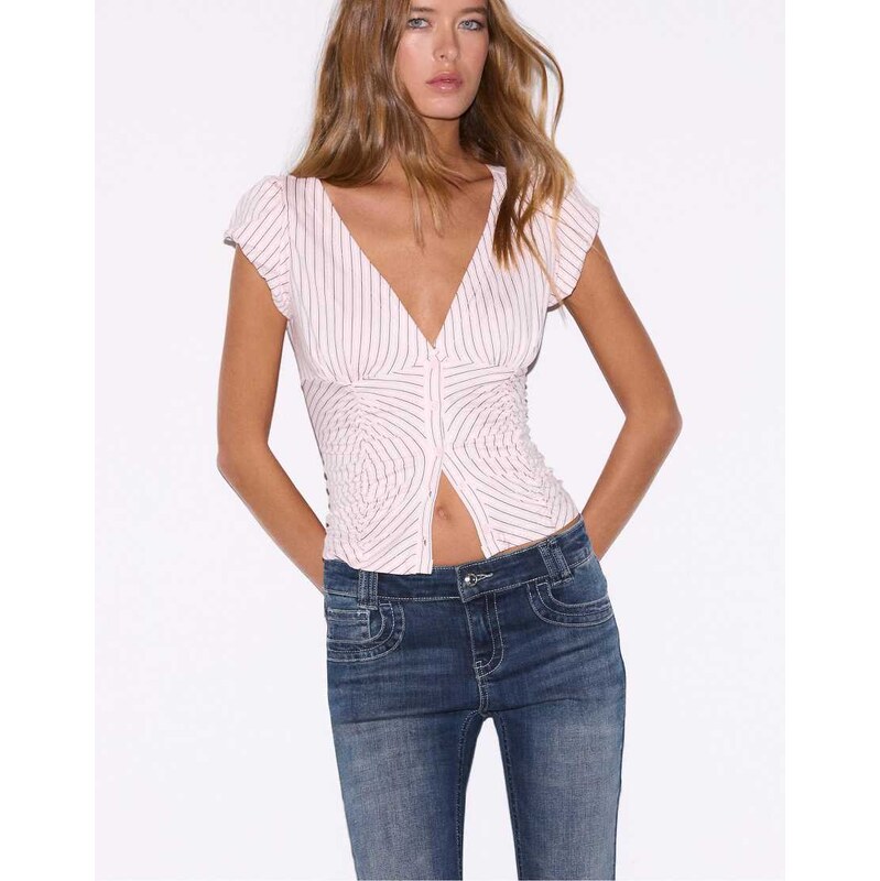 Stradivarius Gathered short sleeve shirt in pastel pink 114082729