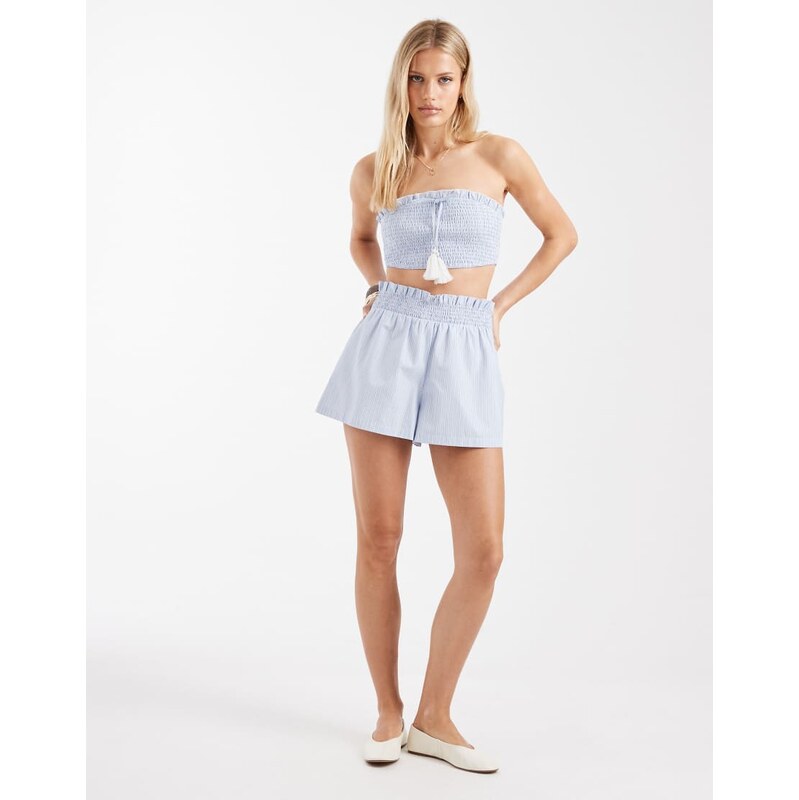 Aray pull on beach short in blue stripe