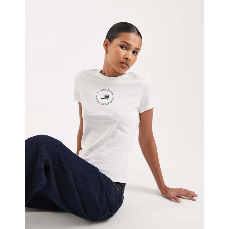 Tommy Jeans logo slim fit t-shirt in white 114089070