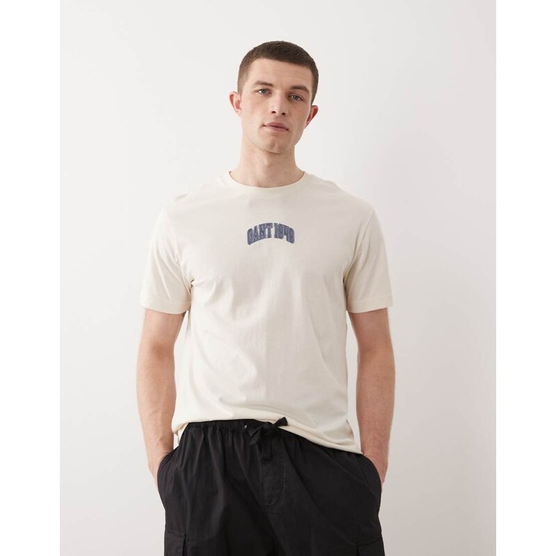 GANT Central varsity chest logo t-shirt in Cream-Neutral