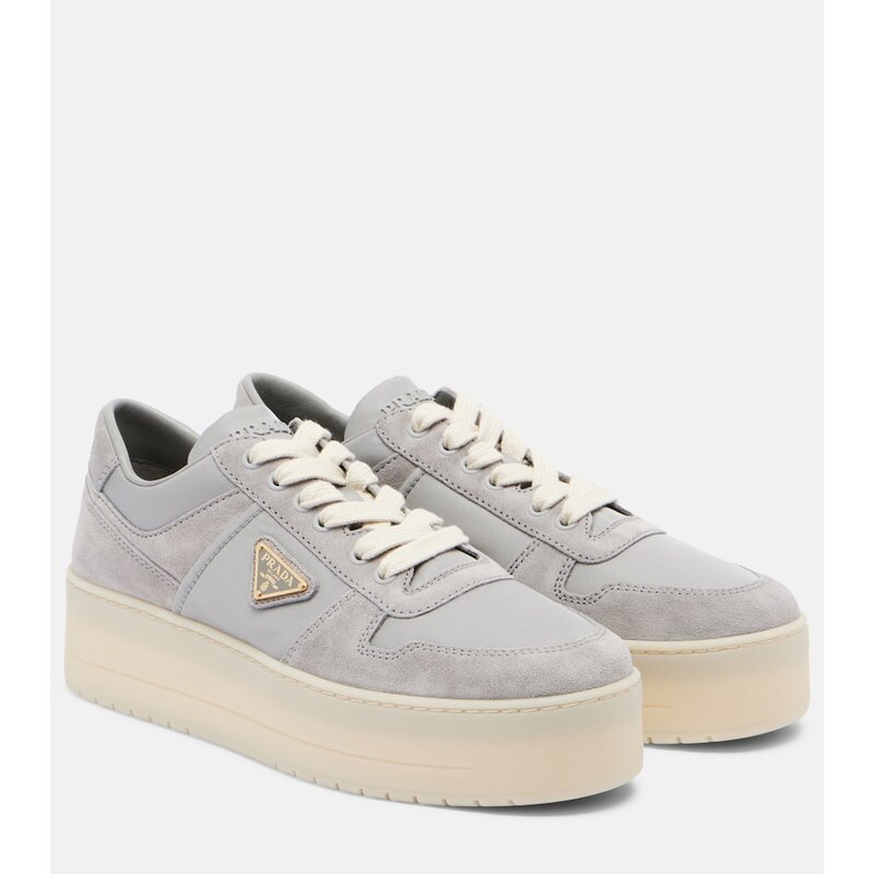 Platformové tenisky Prada Downtown Re-Nylon v barvě granito