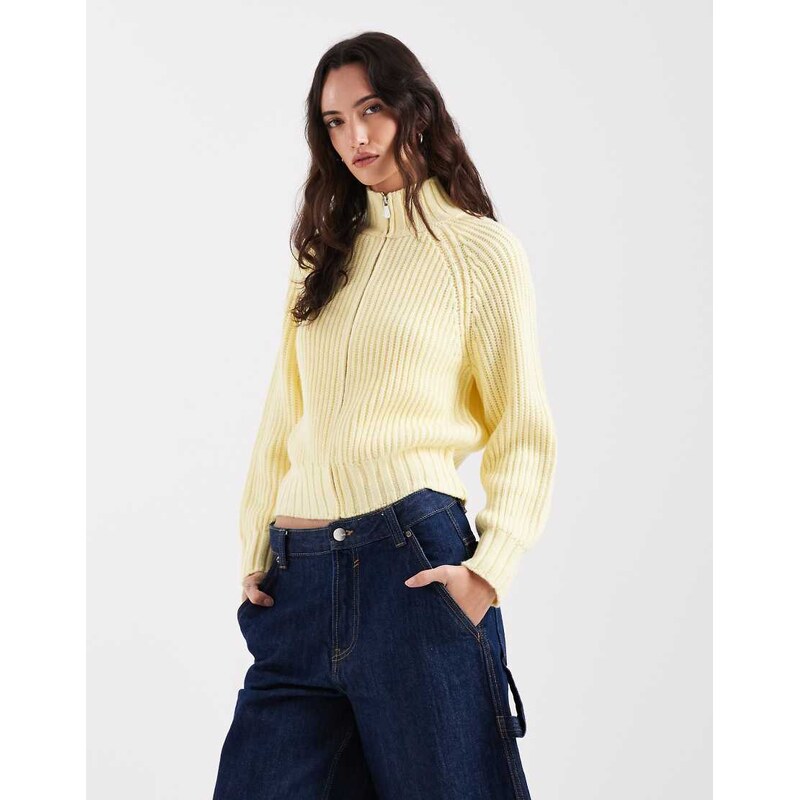 COLLUSION knitted shrunken funnel neck zip through in yellow 115040347