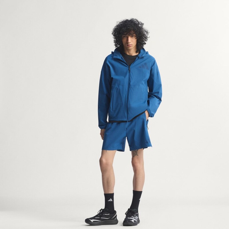 TKANÝ SPORTOVNÍ TOP ADIDAS Z.N.E.