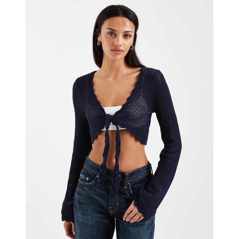 Hollister cropped tie front long sleeve top in navy 114215917