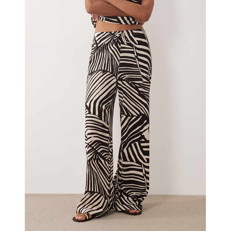 JDY pull on trousers co-ord in brown abstract print