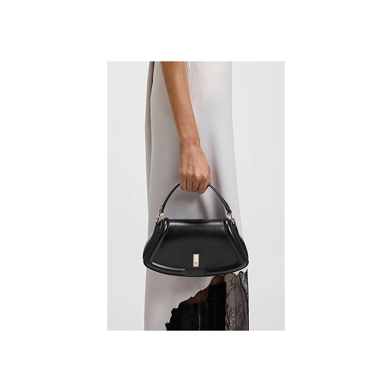 BOSS Ariell shoulder bag in leather 113939498