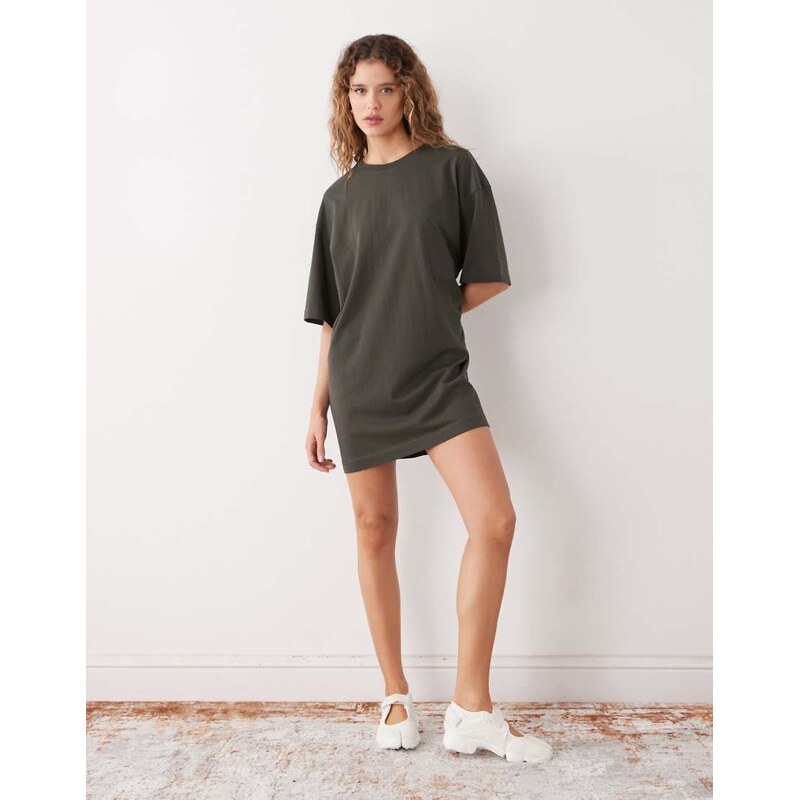 Weekday oversized t-shirt dress in khaki-Green 114263741