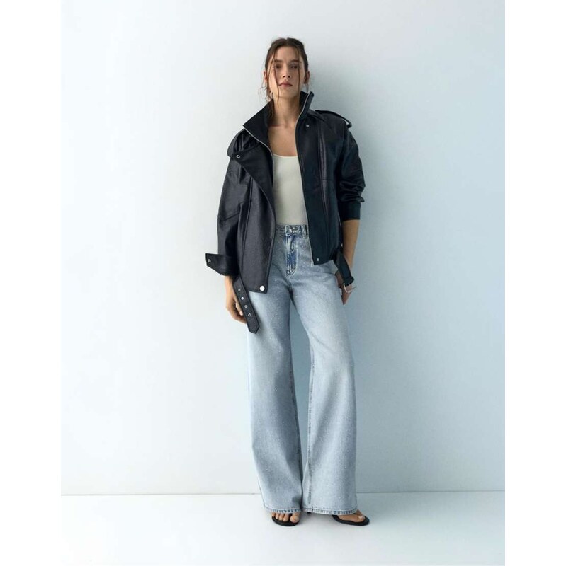 Pull&Bear Straight-leg baggy jeans with rhinestones in pale blue
