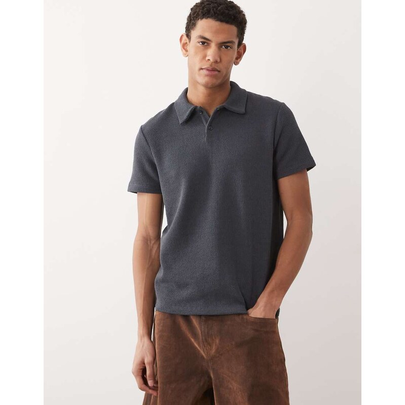 New Look textured knitted polo t-shirt in blue