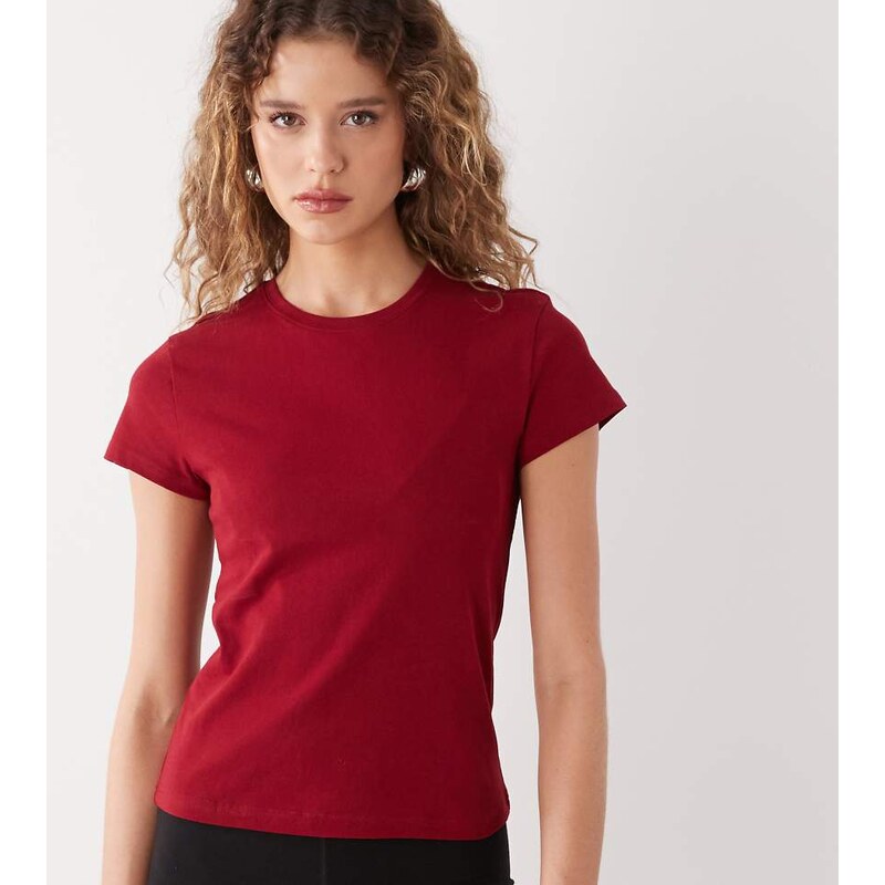 Weekday 90s baby tee in cherry exclusive to ASOS-Red 114281606