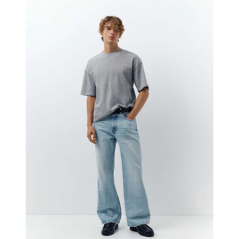 Pull&Bear Flared jeans in pale indigo-Blue