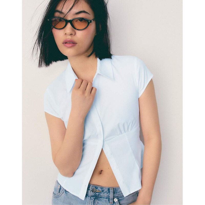 Stradivarius Short sleeve shirt with underbust seam in white 114343390