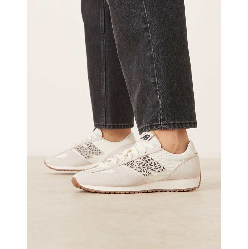 New Balance 471 trainers in beige and leopard print-Brown