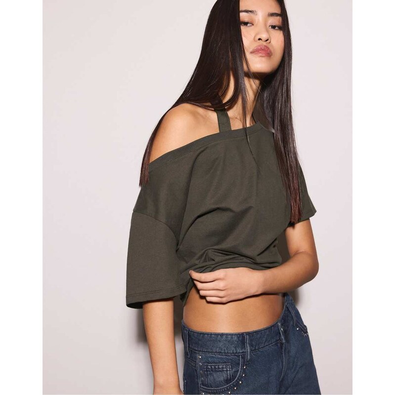 Stradivarius Short sleeve boat neck t-shirt with gathers in