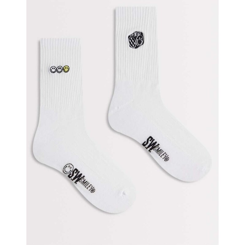ASOS DESIGN 2 pack socks with smile graphic in white 114375358