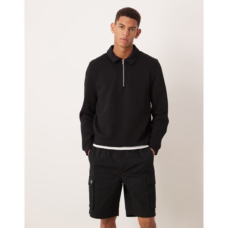 Calvin Klein Jeans 9 straight fit cargo shorts in black