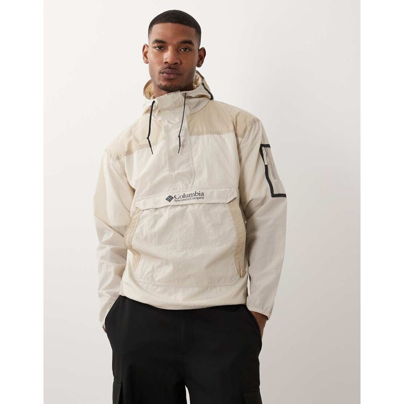 Columbia Challenger windbreaker anorak in beige-Neutral