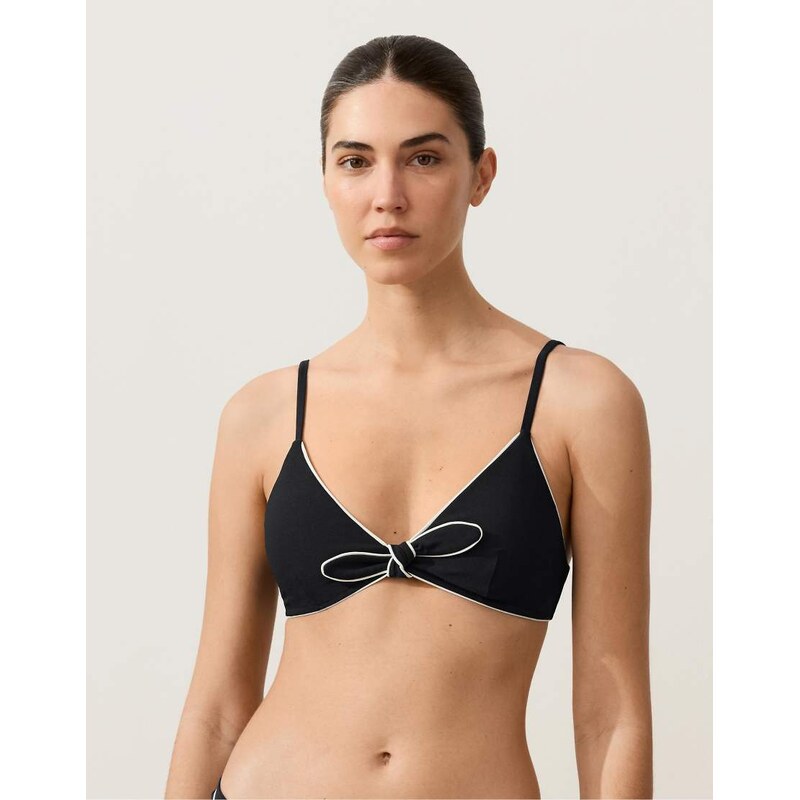 OYSHO Bow triangle bikini top in black 114403951