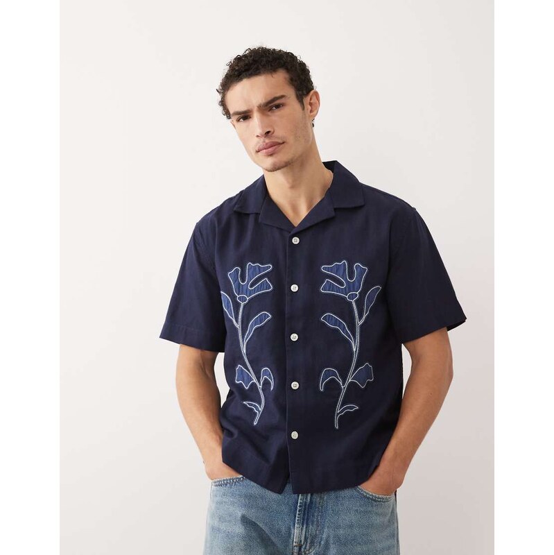 Abercrombie & Fitch floral pattern short sleeve shirt in navy 114403875