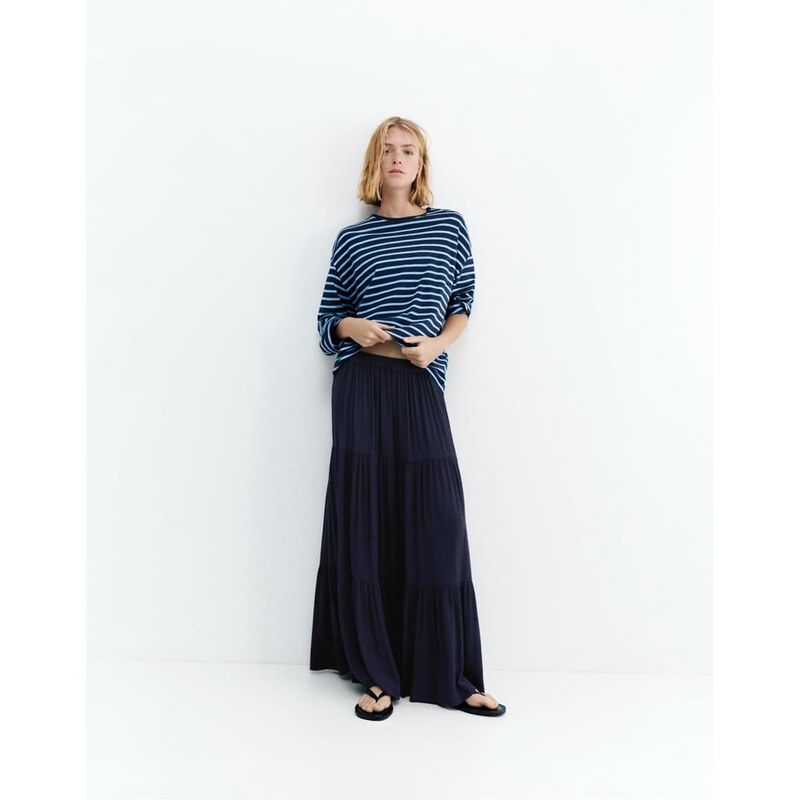 Pull&Bear Paneled midi skirt in navy 114406412