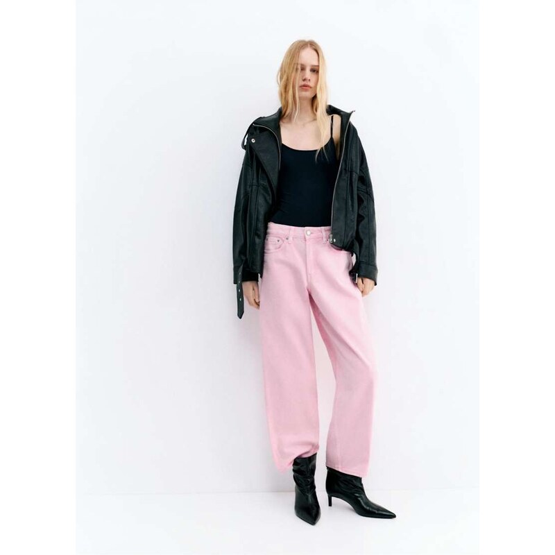 Pull&Bear Barrel jeans in pink