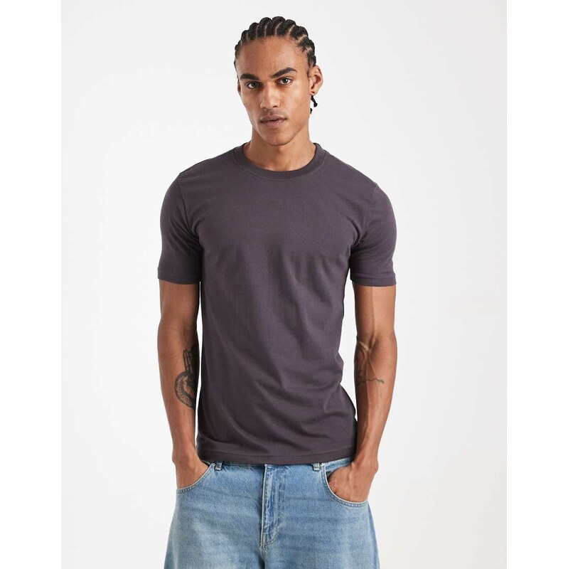 New Look muscle fit t-shirt in dark grey