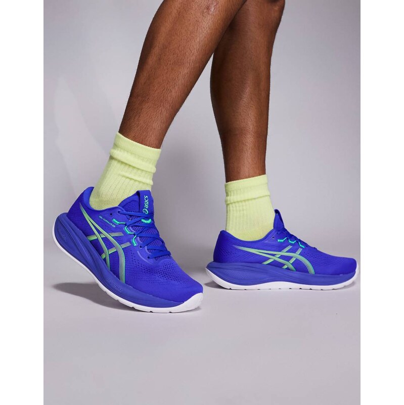 Asics Gel-Cumulus 28 trainers in blue 114423429