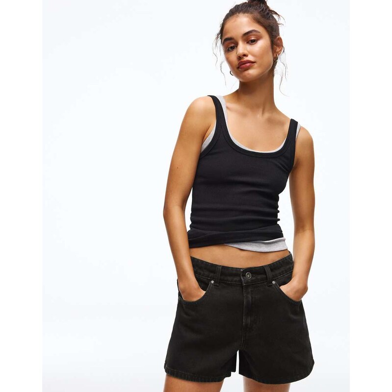 Bershka 90s denim shorts in black 114434710