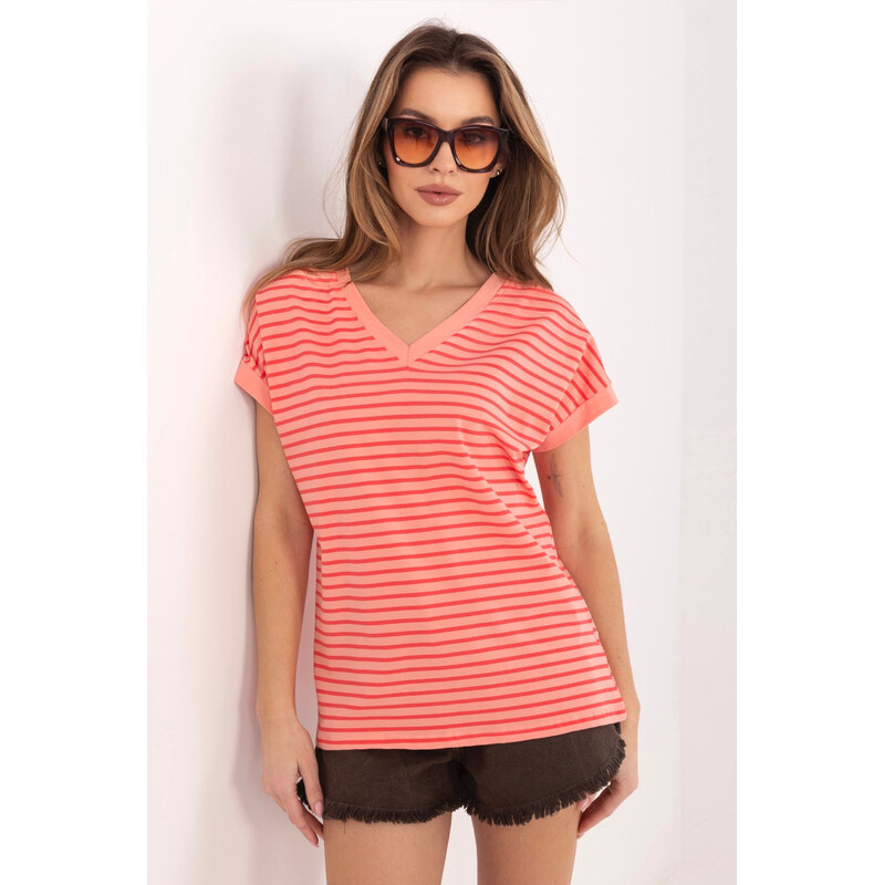 T-shirt model 225464 Relevance 114443220