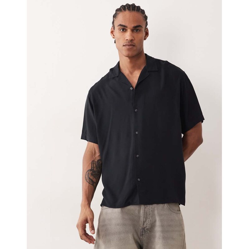 Jack & Jones viscose shirt in short sleeve in black