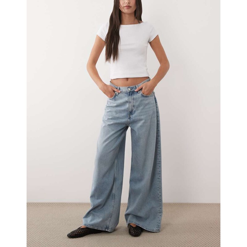 ARKET Cedar high rise wide leg jeans in lightwash blue-White 114798014