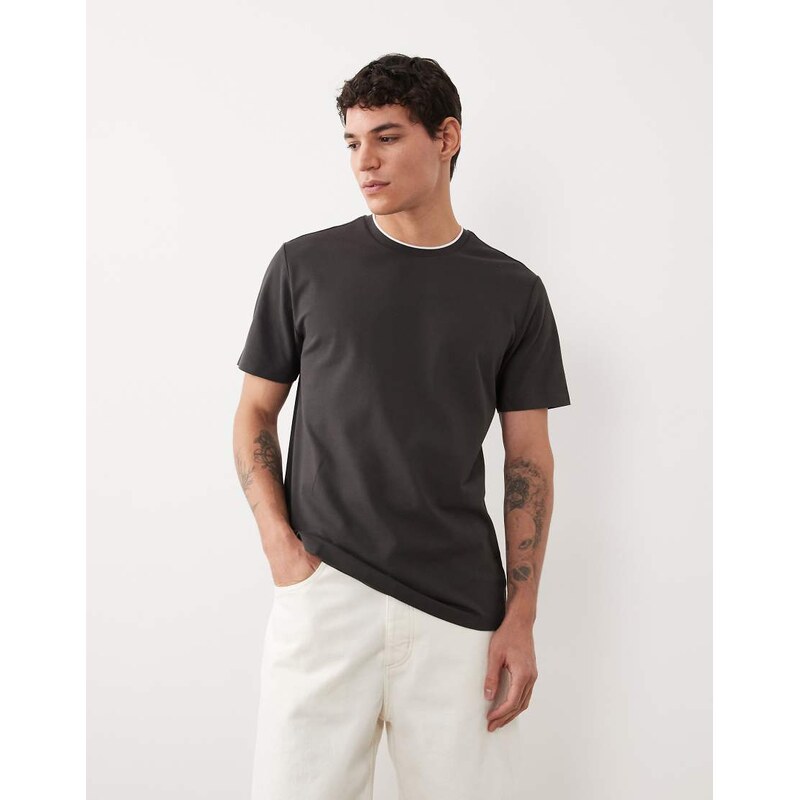 Mango performance thermo-sealed t-shirt with contrast trim in