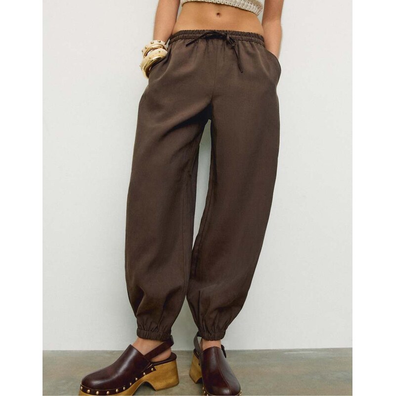 Stradivarius Lyocell sarouel trousers in brown