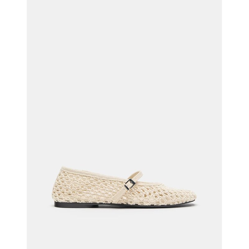 Pull&Bear Mesh ballerinas in ecru-White