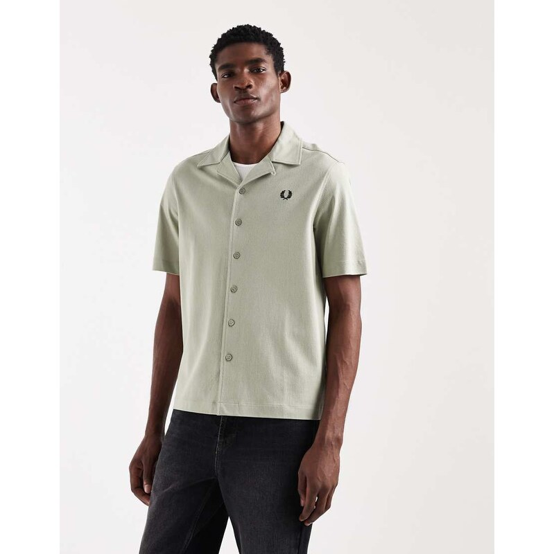 Fred Perry short sleeve revere collar logo shirt in pale green