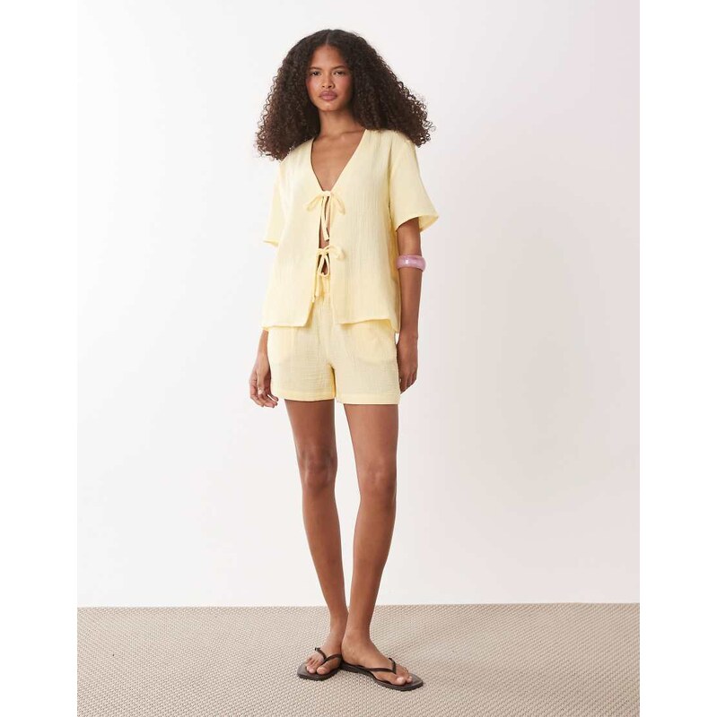 JDY cheesecloth shorts co-ord in buttermilk-Yellow 115518442