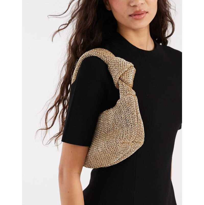 Glamorous woven grab bag in gold