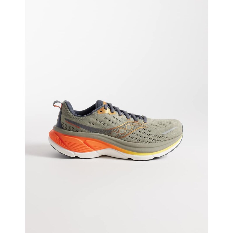 Saucony Hurricane 25 running trainers in taupe and fire-Multi 114543845