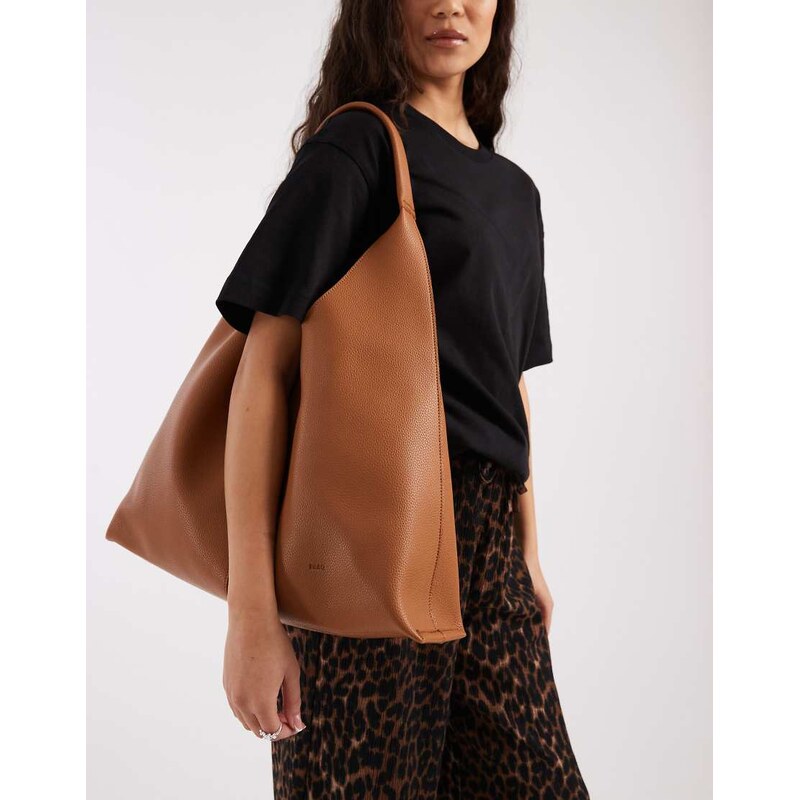 PASQ A-Line soft panelled shoulder bag in tan-Brown 114540975