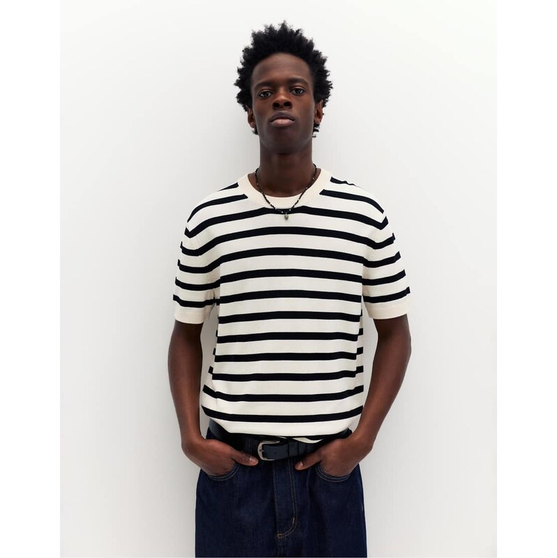 Pull&Bear Short sleeve jumper in white/black-Multi