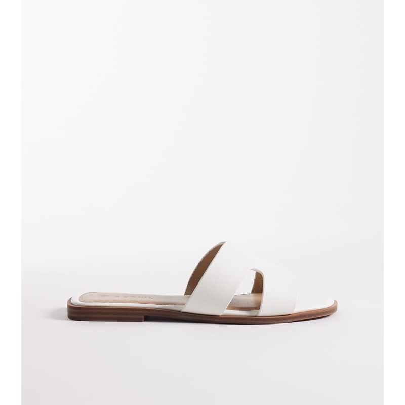SEQWL Wide fIt Storke flat sandals in white 113681552