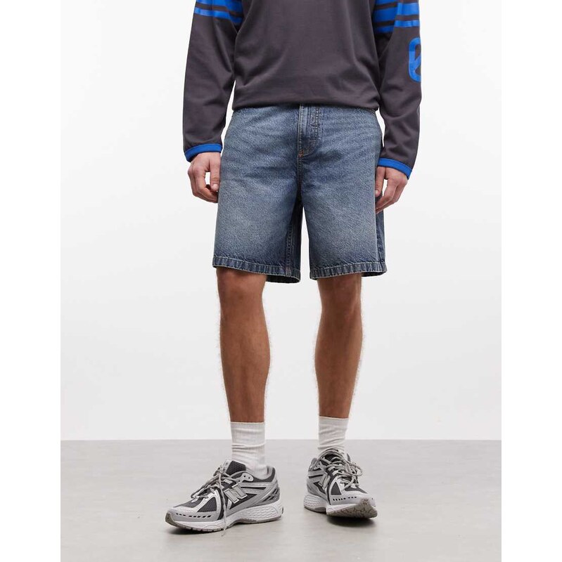 COLLUSION denim mid rise shorts in mid blue - MBLUE