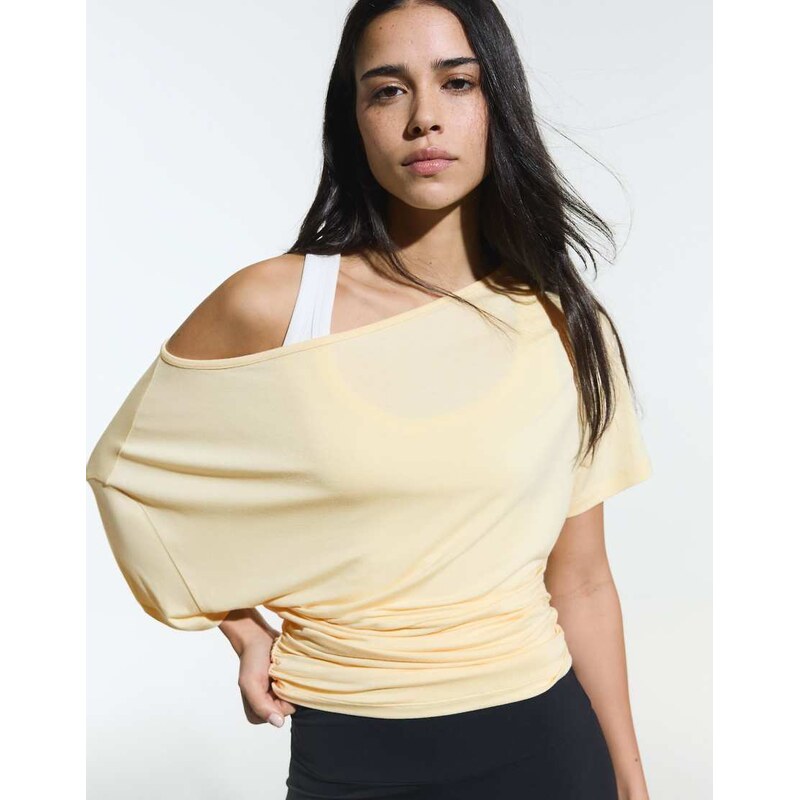 Bershka Asymmetric print short sleeve t-shirt in yellow 114584698
